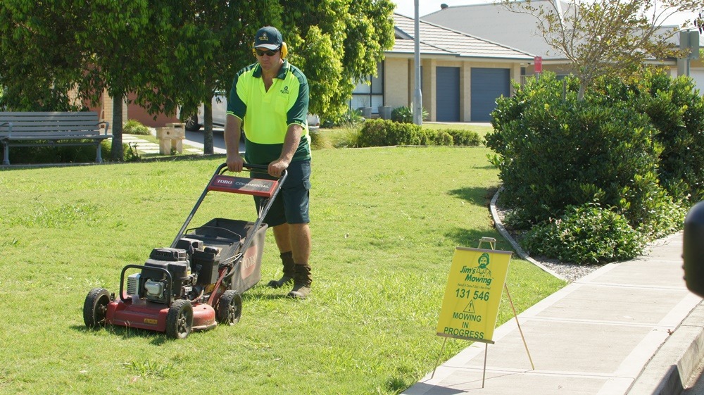 Factors to Consider When Planning to Hire Landscapers